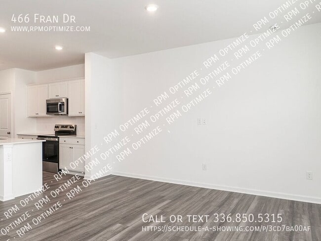 Building Photo - 466 Fran Dr