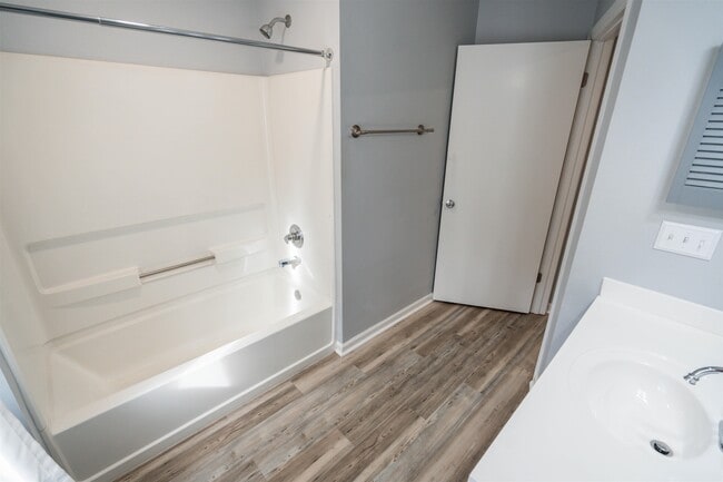 Building Photo - 1764 Folkstone Rd