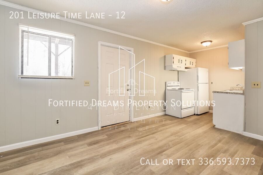 Building Photo - 201 Leisure Time Ln