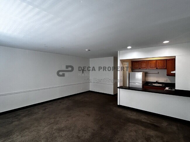 Building Photo - 4020 Lindell Blvd