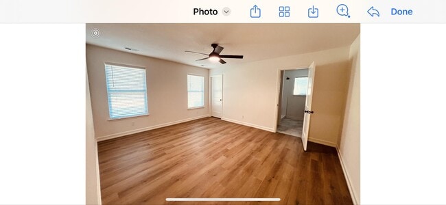 Building Photo - 190 N Luna Ln