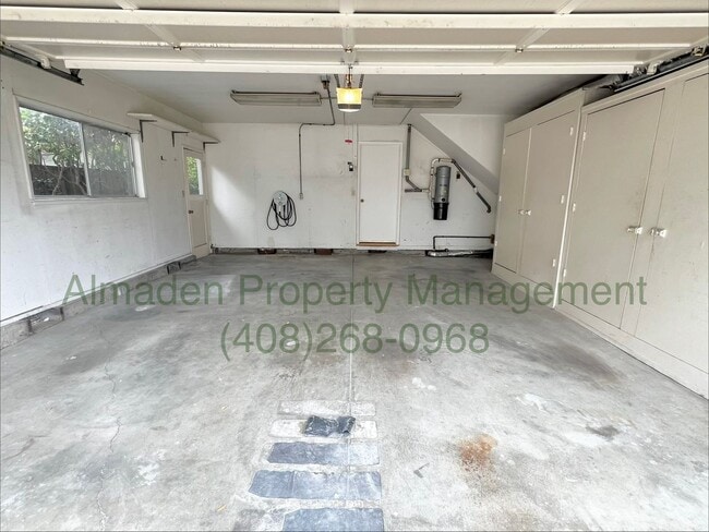 Building Photo - Newly Remodeled Tri-level Home! New Paint & No Carpets!