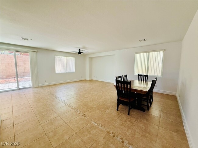 Building Photo - 9725 Kampsville Ave