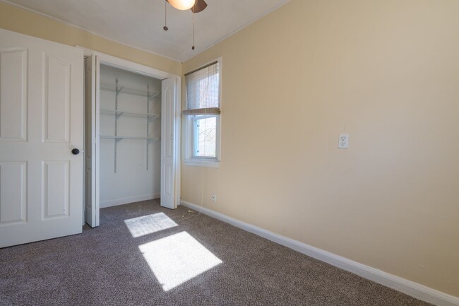 Building Photo - MOVE IN READY 4 Bedroom in the Heart of Ha...