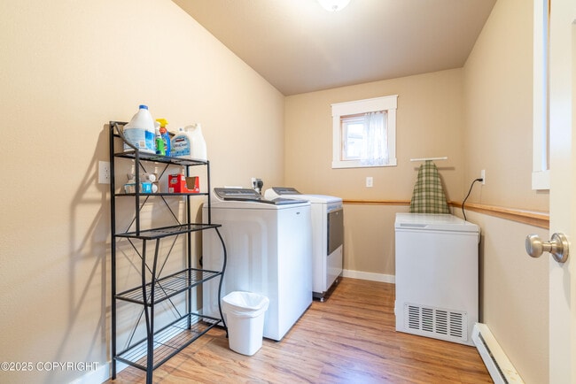 Building Photo - 1254-1256 Water St