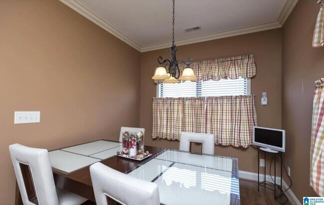 Building Photo - 1059 Kerry Dr