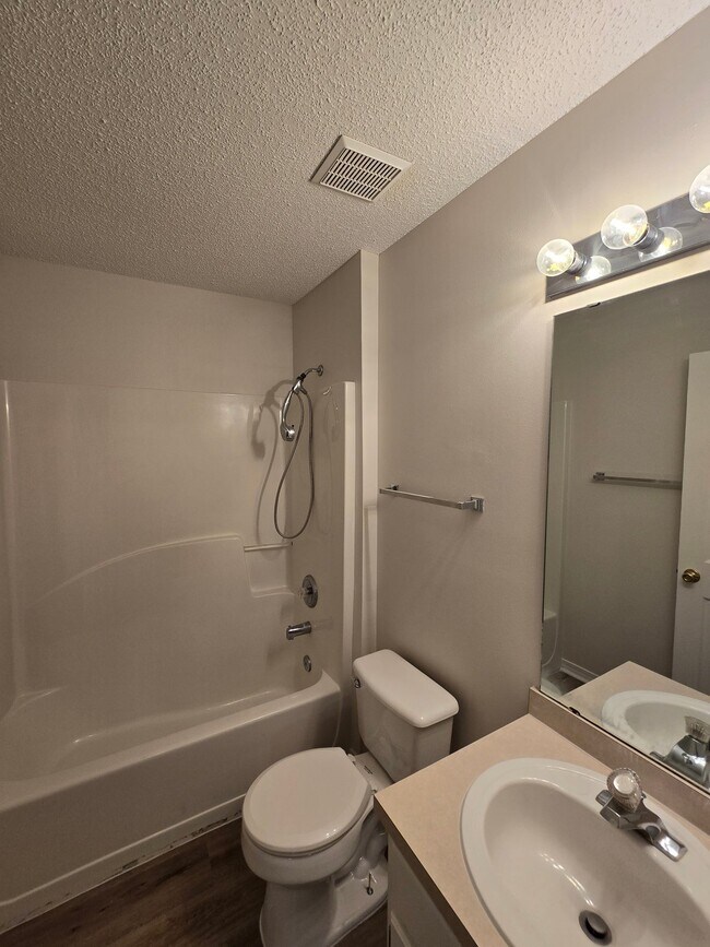 Building Photo - 396 Brown Pl