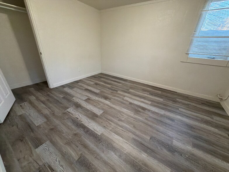 Building Photo - 2130 4th Ave