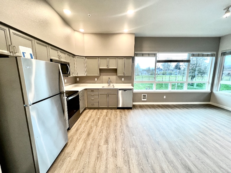 Building Photo - 2330 Yakima Ct