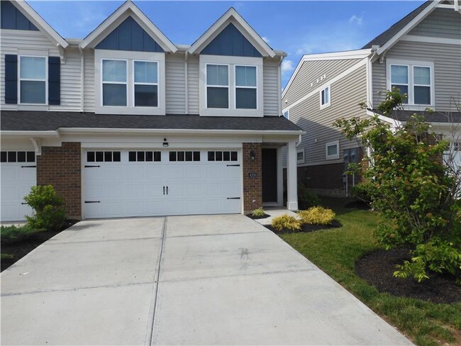 Building Photo - 4208 Aine Dr