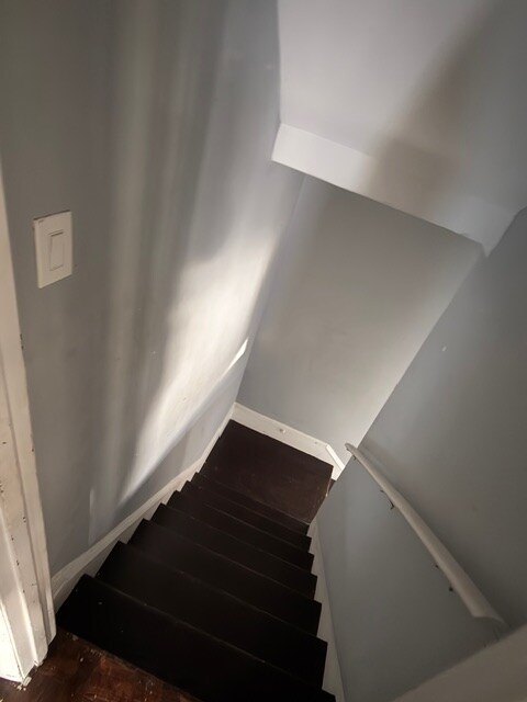 Building Photo - 269 Sargeant St