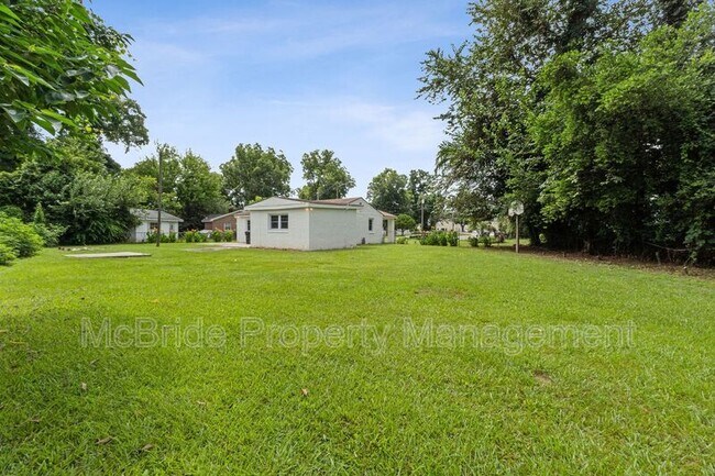 Building Photo - 510 Laney Walker Pl