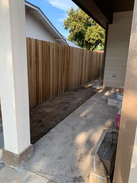 Rear area - 311 S Indiana Ave