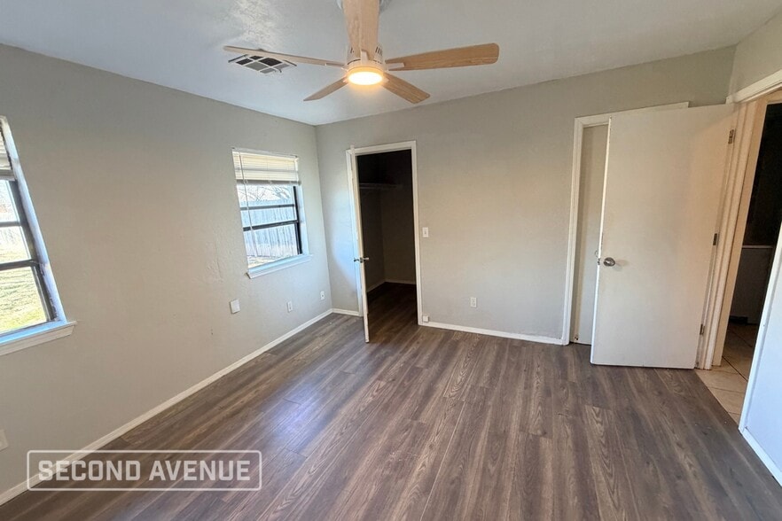 Building Photo - 329 NW 119th St