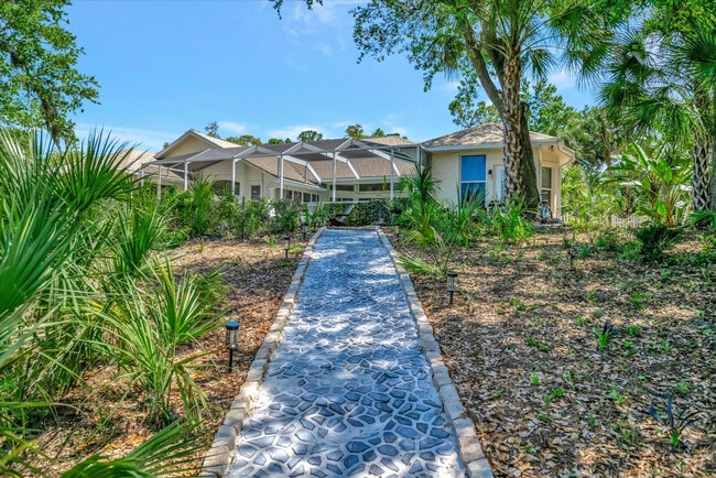 Building Photo - 19 Hoffer St