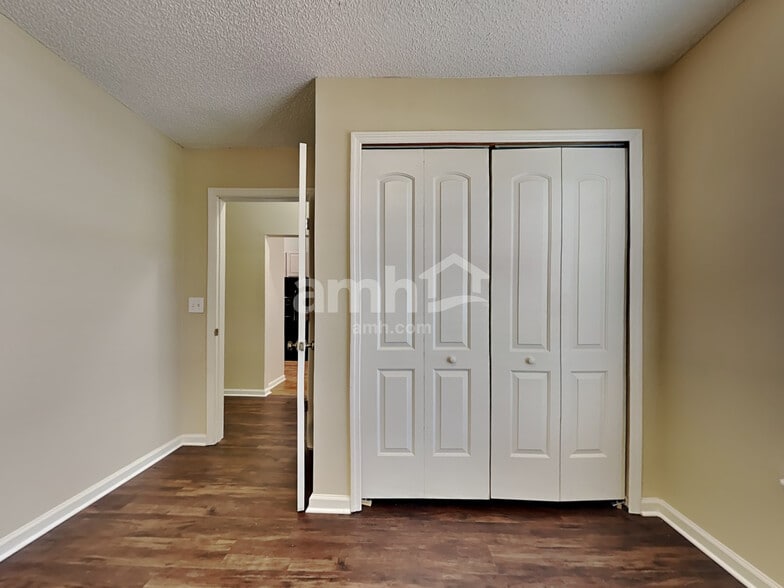 Building Photo - 1532 Backwater Drive