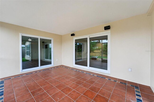 Building Photo - 1472 Byram Dr