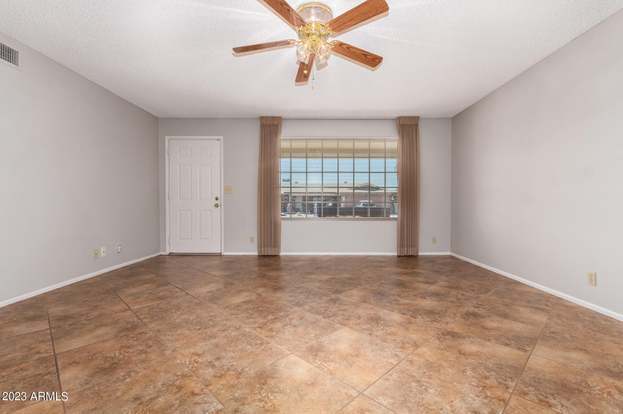 Building Photo - 4630 E Elena Ave