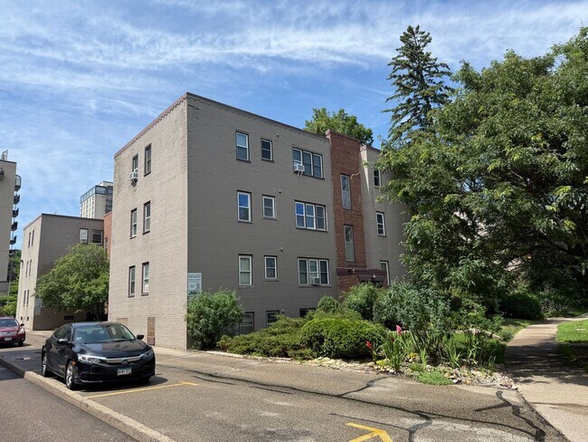 Building Photo - Lake Condo near W Lake & Excelsior Blvd - ...