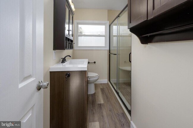 Building Photo - 244 Pomona Ave