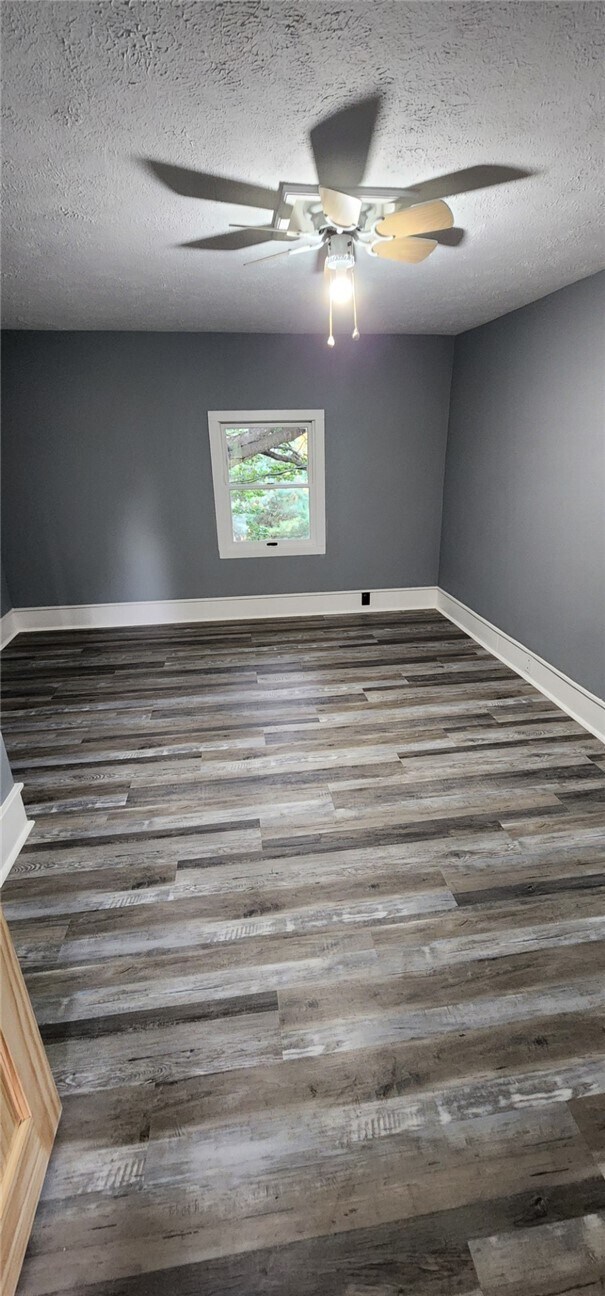 Building Photo - 2853 County House Rd