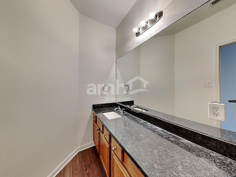 Building Photo - 4910 Monarch Meadow Ln