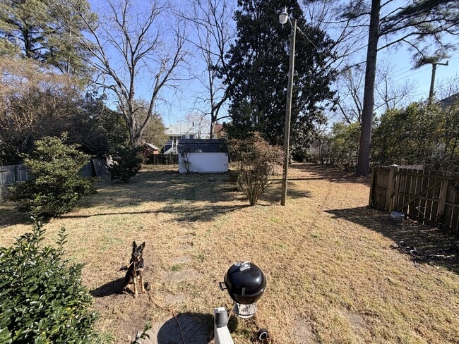 Building Photo - 124 Linden Ave