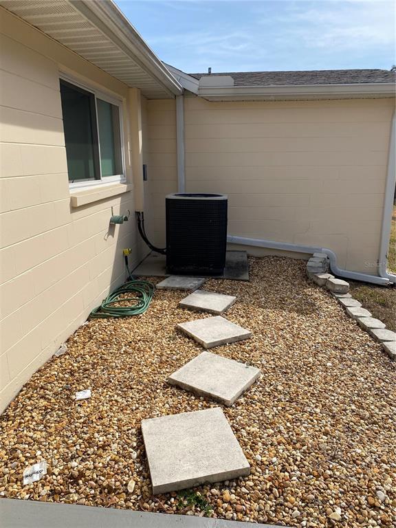 Building Photo - 8666 SW 92nd Ln