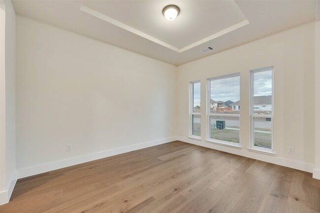 Building Photo - 9013 Wyndemere Ln