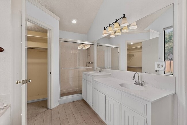 Building Photo - 1207 Mistywood Ln