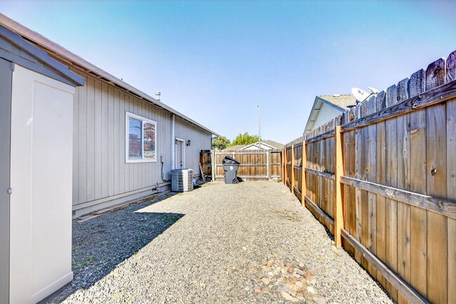 Building Photo - 2638 Rabun Way