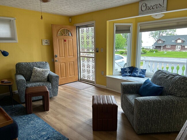 Building Photo - Corporate House 3BR 2 Bath