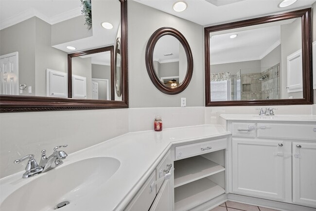 Building Photo - 4414 Ringrose Dr