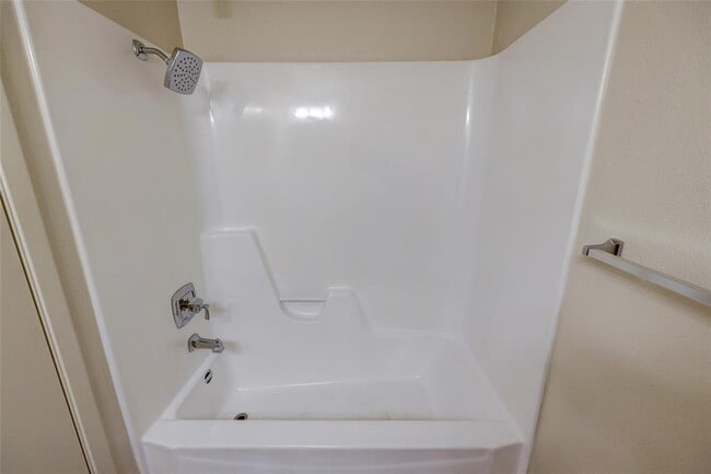 Building Photo - 3458 Willowrun Dr