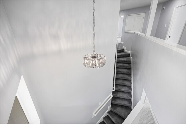 Building Photo - 21510 Broadstone Dr