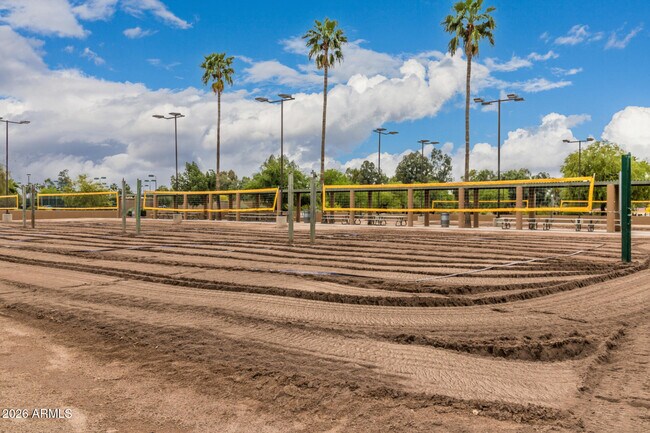 Building Photo - 10638 E Turquoise Ave