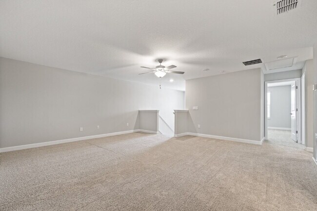 Building Photo - "Spacious 4-Bedroom Lutz Home gated commun...