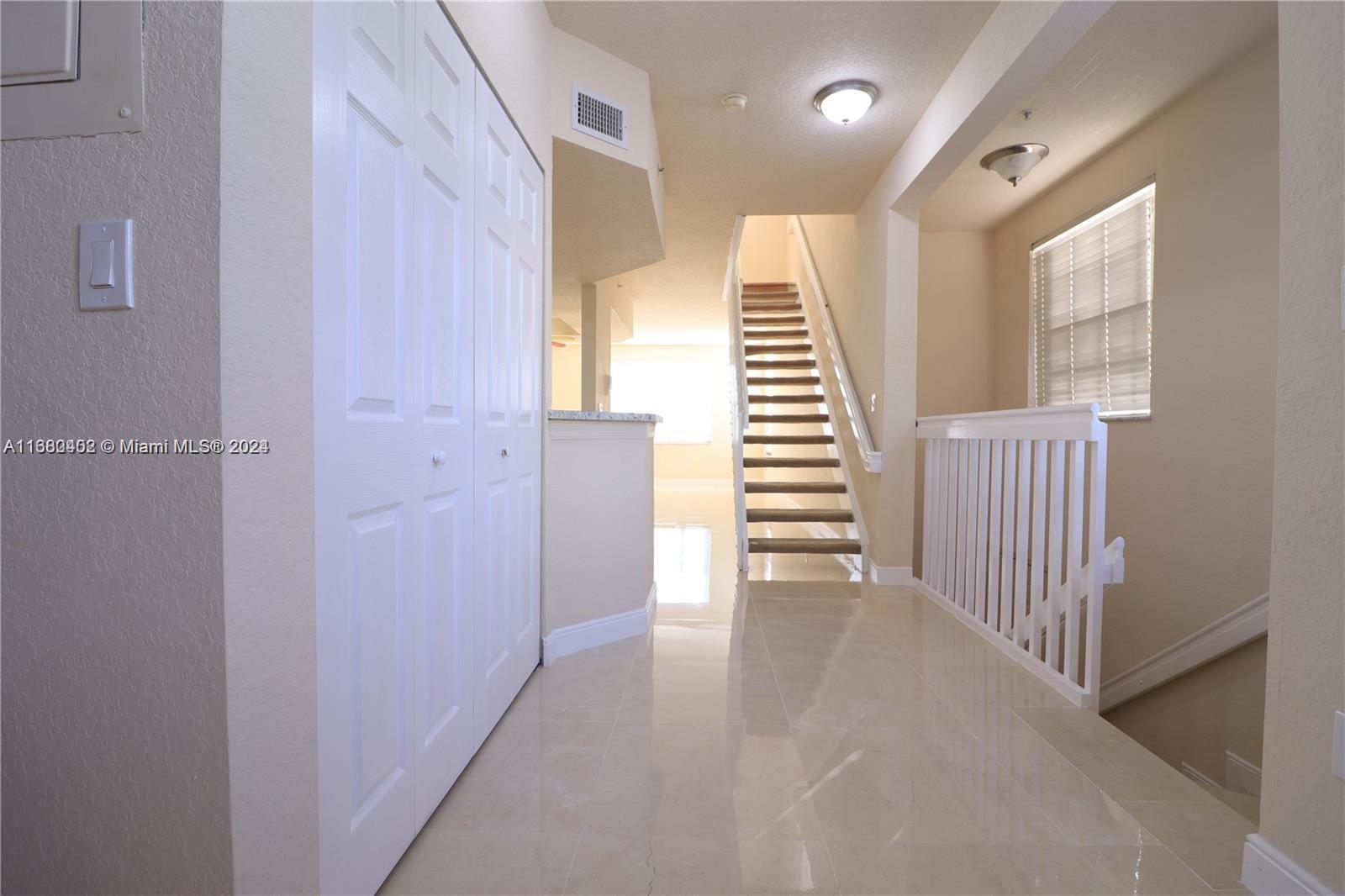 Building Photo - 741 SW 148th Ave