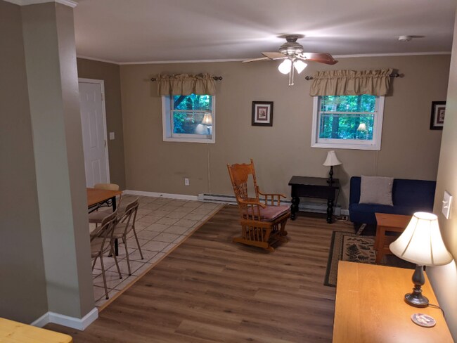 Building Photo - 361 Chestnut Knob Trl