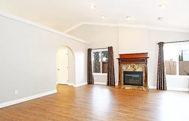 Building Photo - Cute 4 Bedroom House Located in the Heart of Rancho Bernardo!