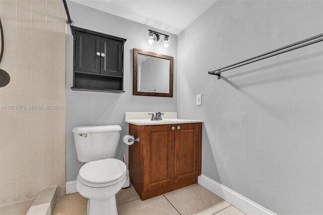 Building Photo - 15575 N Miami Lakeway