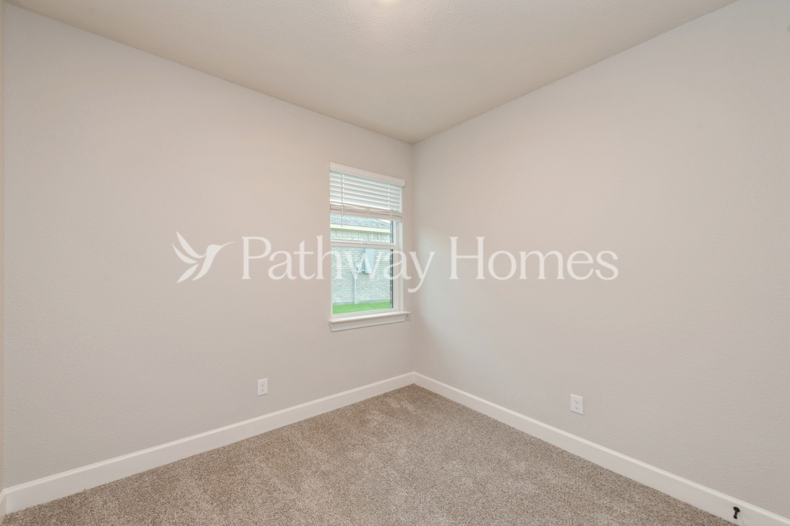 Building Photo - 628 Brookside Dr