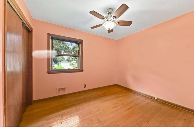 Building Photo - 5680 S Madeline Ave