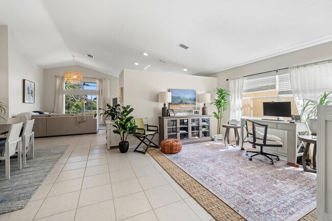 Building Photo - 3817 Miramontes Cir