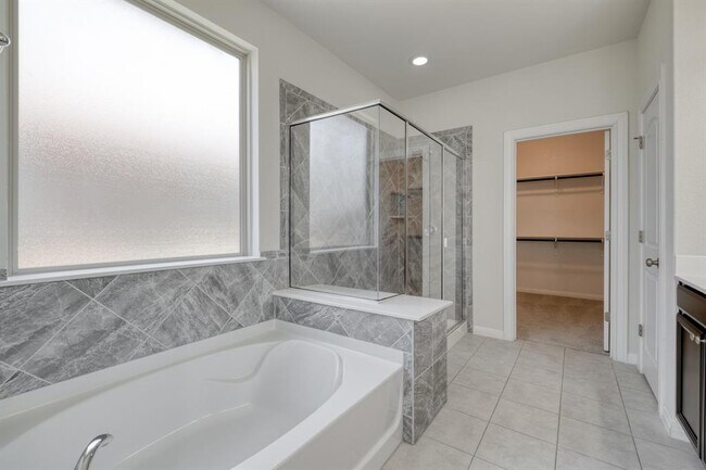 Building Photo - 17204 Calipatria Ln