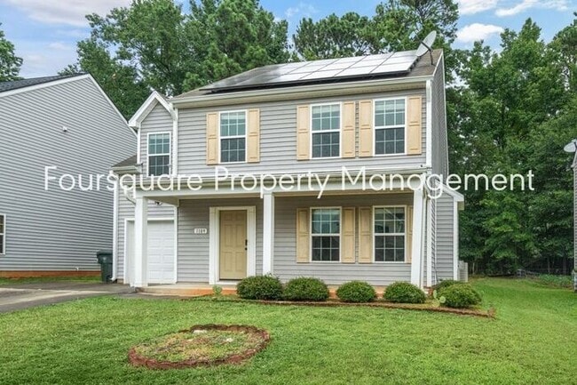 Primary Photo - 4-Bed Single Family Home with Open Layout,...