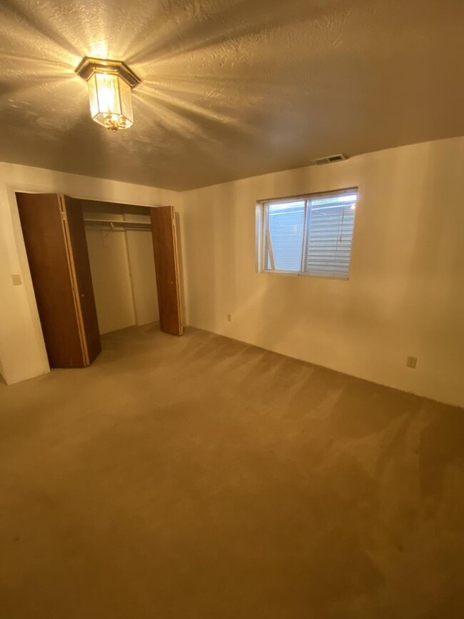 Building Photo - 428 E 1150 N