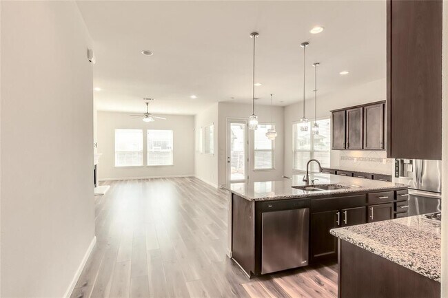 Building Photo - 1400 Little Elm Trail