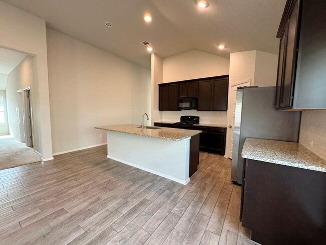Building Photo - 295 Rimrock Ct