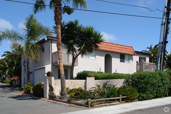 Primary Photo - Solana Valley Apartments